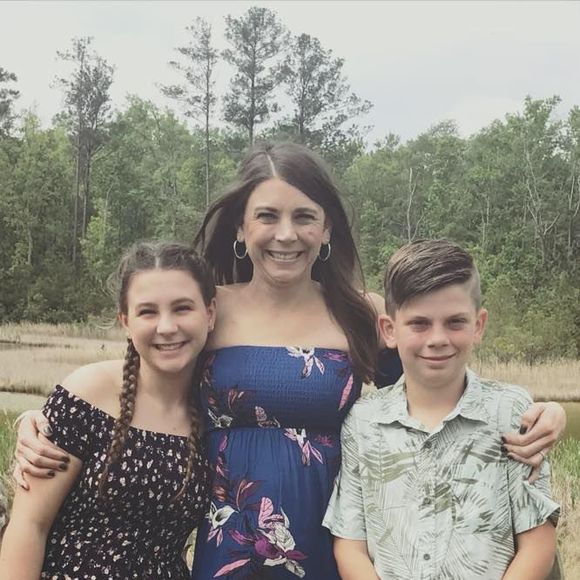 Meet your Posher, Sara - Picture 1 of 1